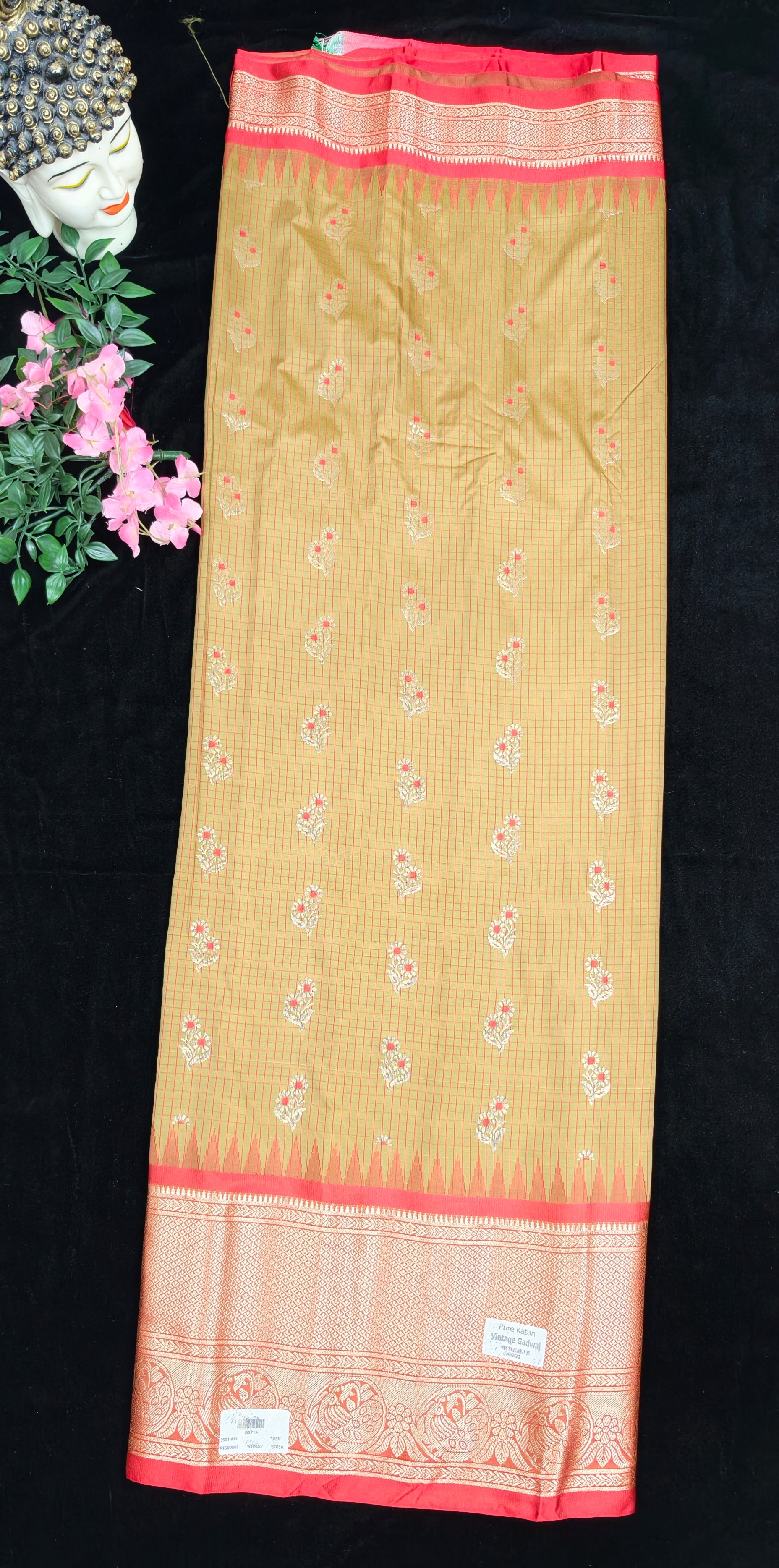 VINTAGE GADWAL PATTU SAREE-14