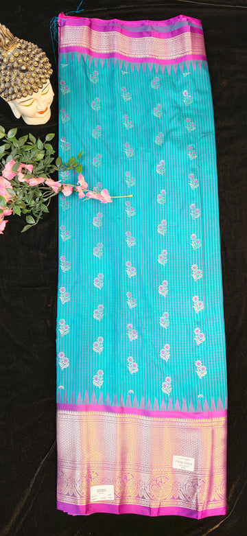 VINTAGE GADWAL PATTU SAREES-3