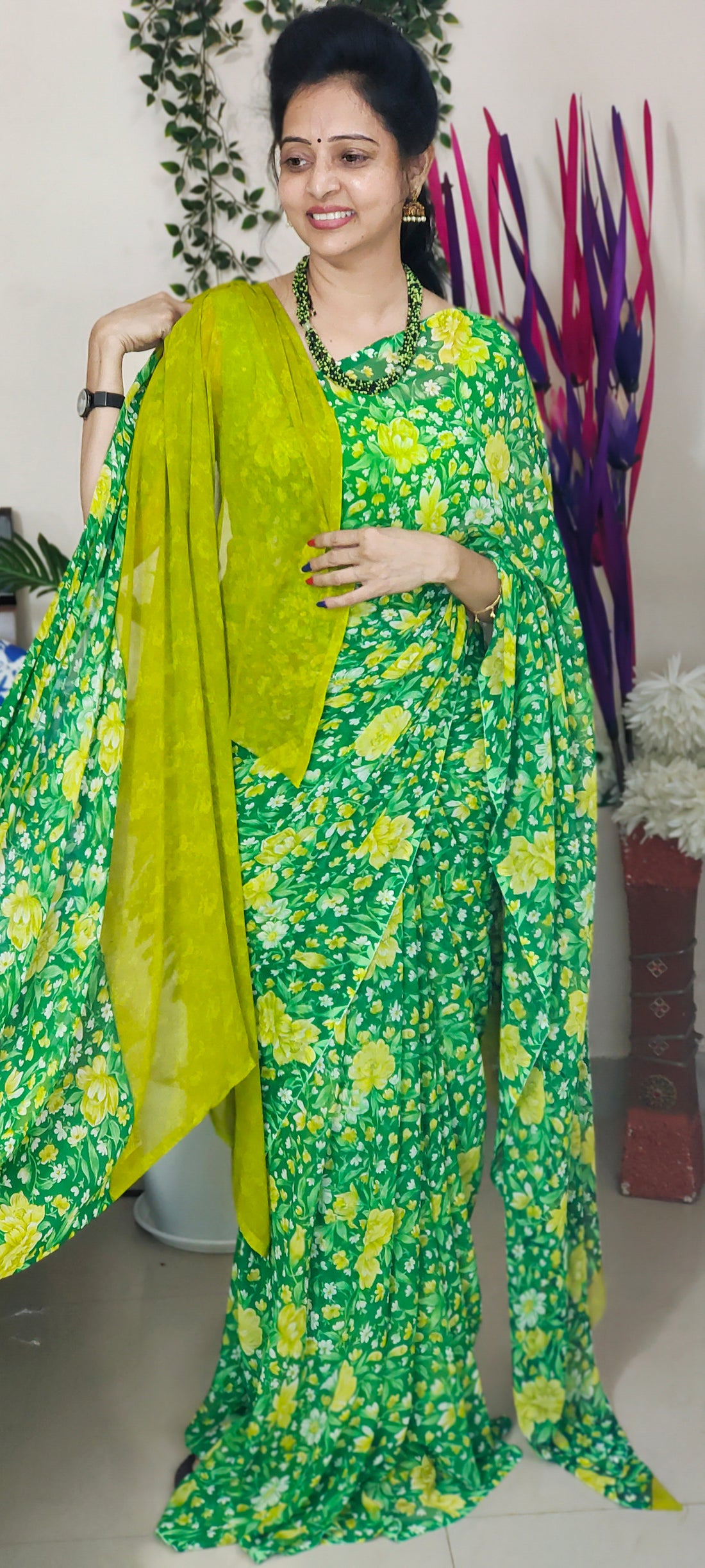 GREEN D