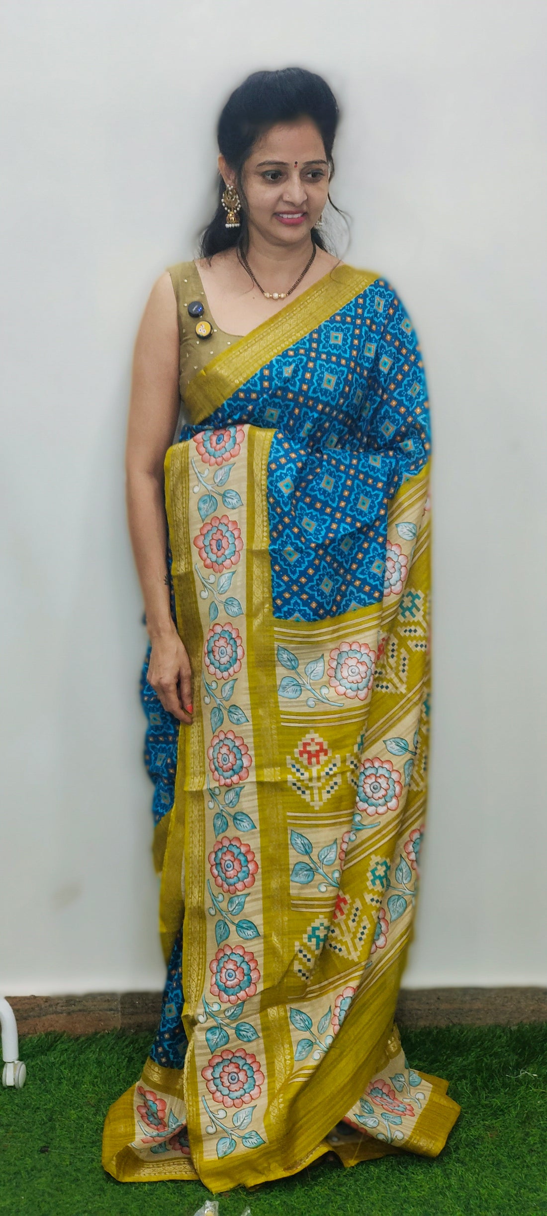 Sameera silk