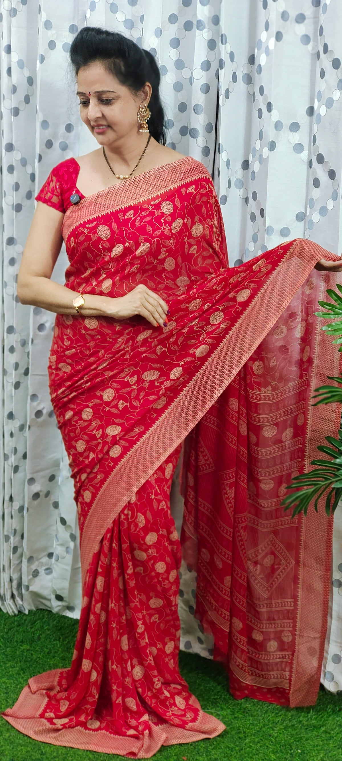 Mirchi red