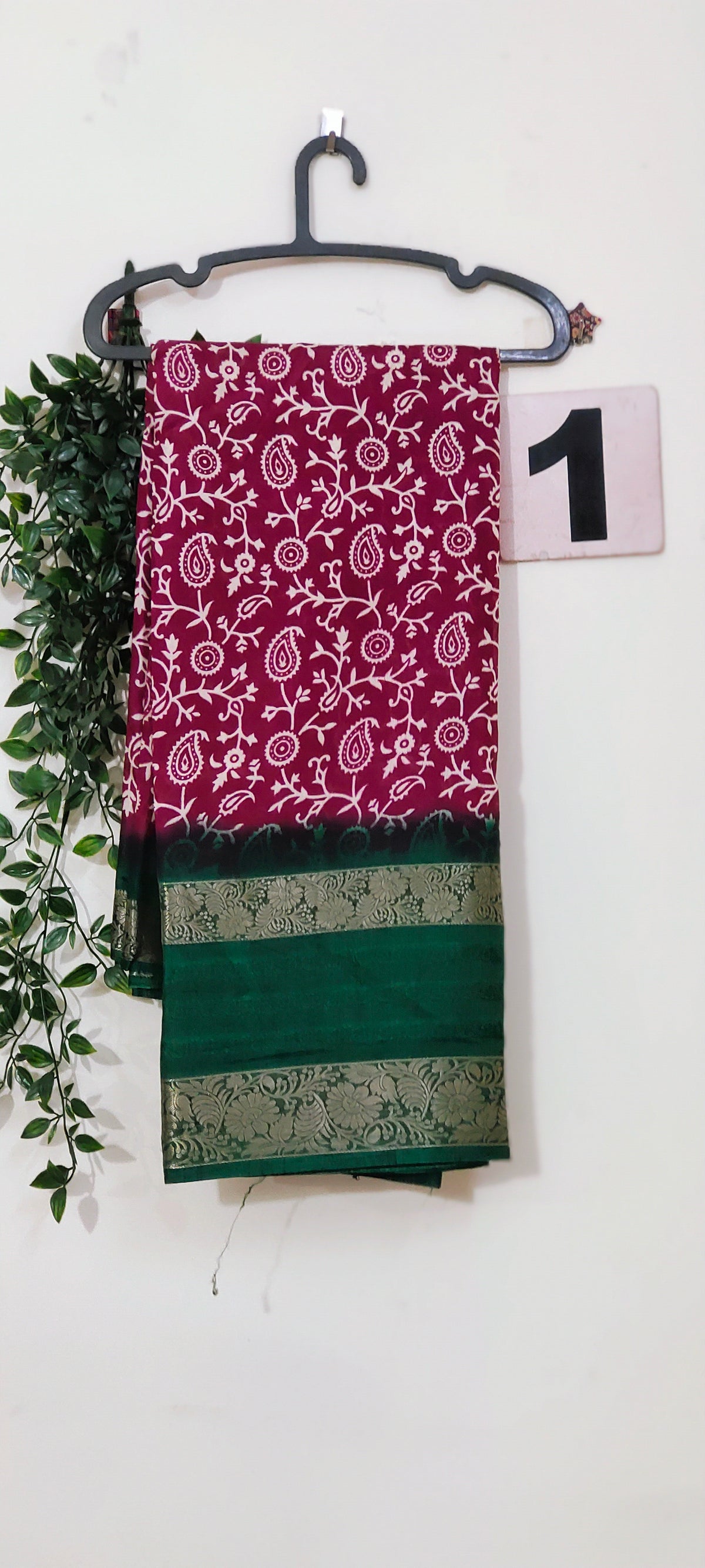 Live saree 1