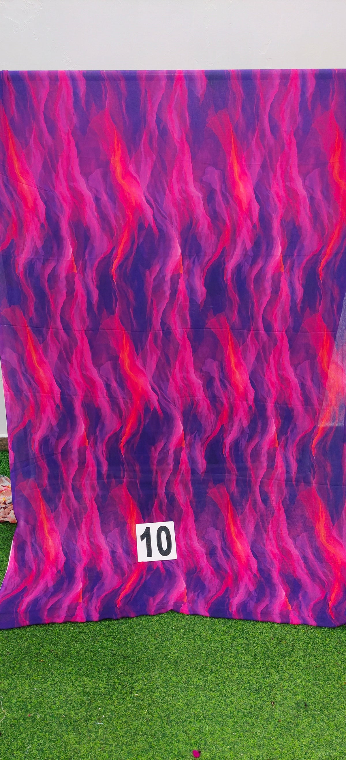 Magnetic 10