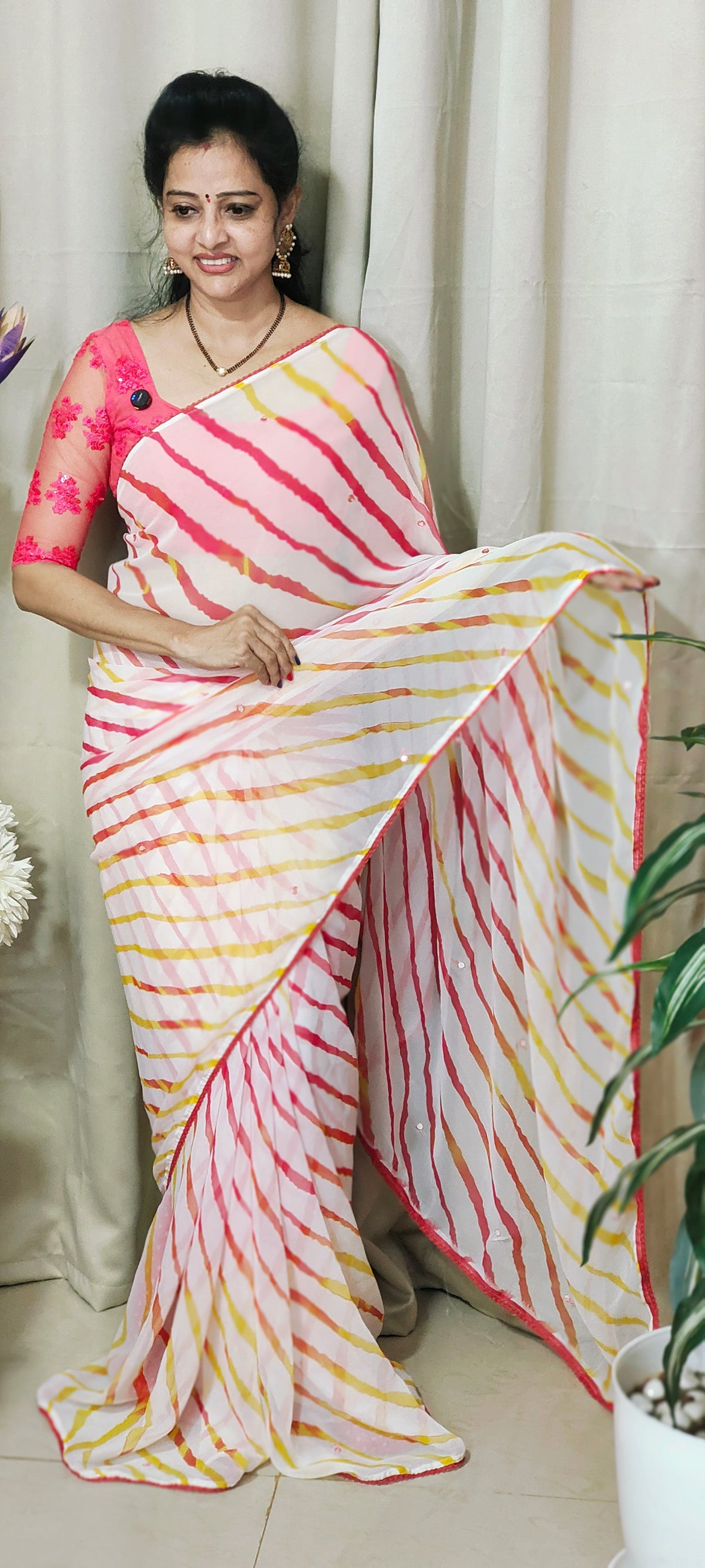 Lahariya lace